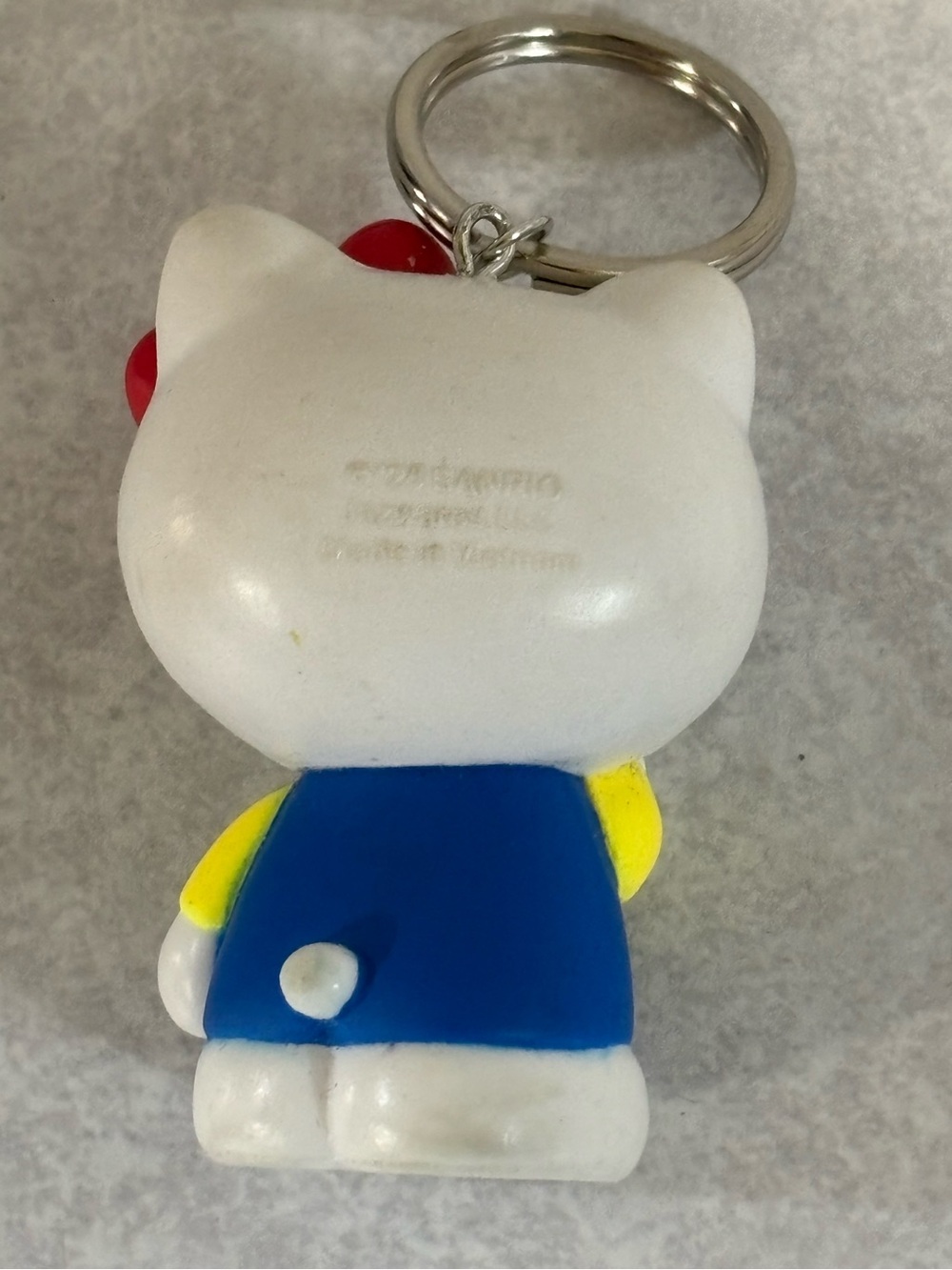 Hello Kitty keychain - Picture 3 of 5